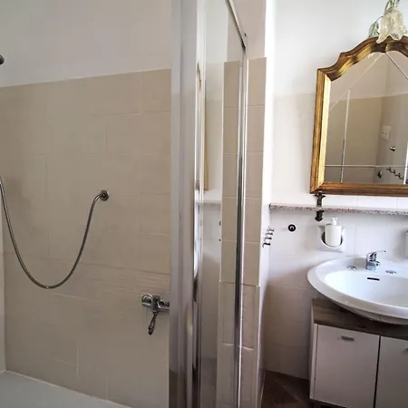 Appartamento Roberto By Interhome